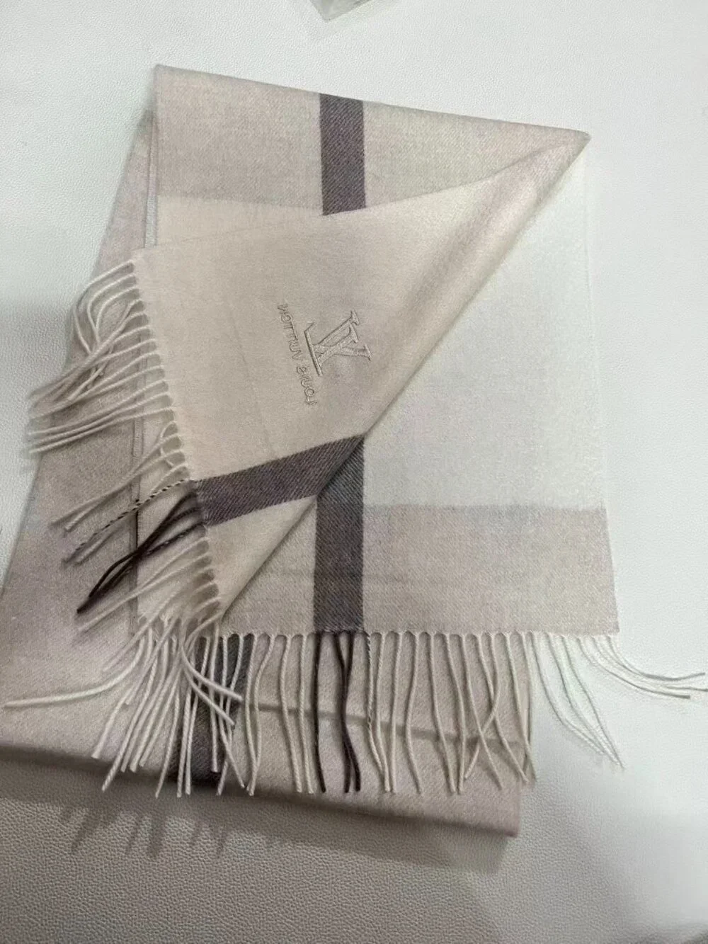 Louis Vuitton Cashmere Scarf - Picture 2 of 5